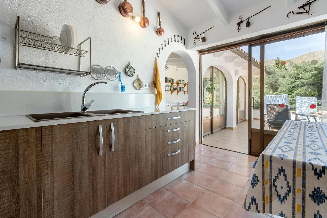 Villa Can Parades By Homevillas360 Pollenca